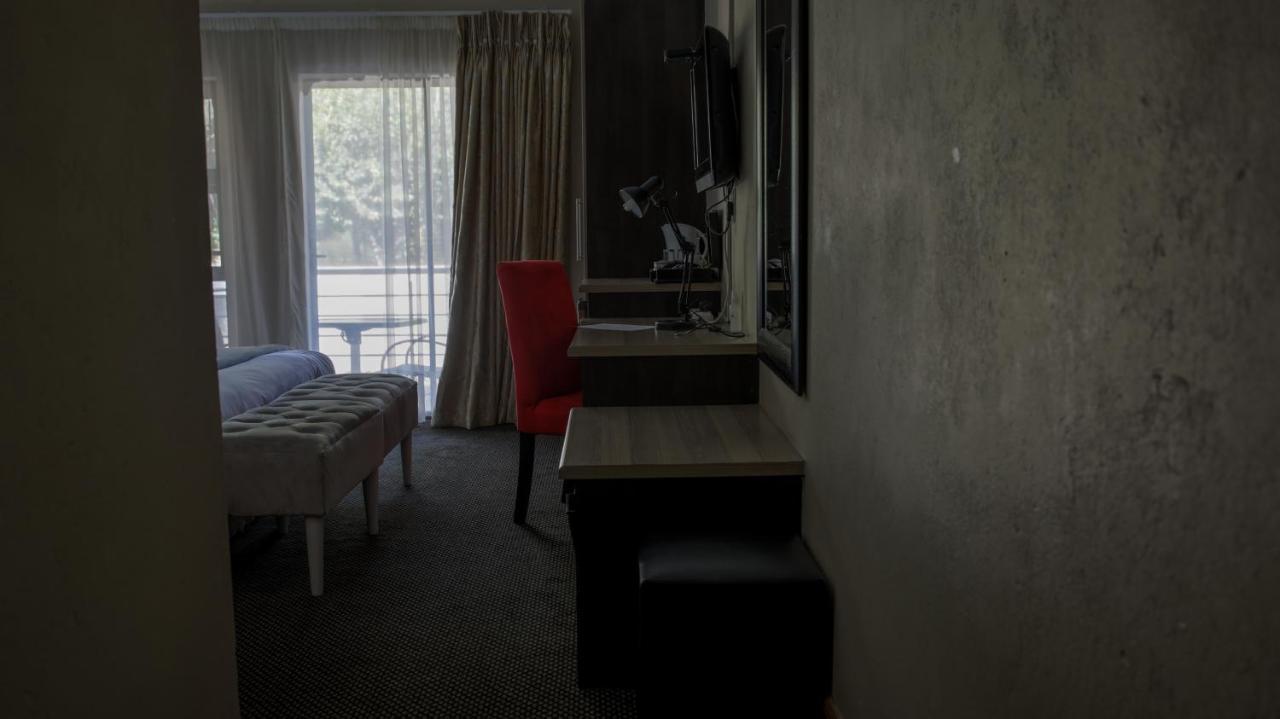 Ruby Stone Boutique Hotel Polokwane Bagian luar foto